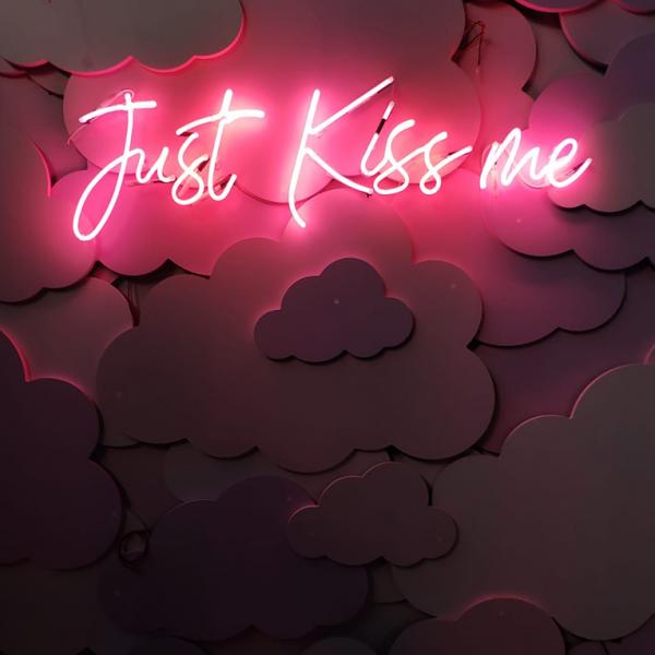 AVVA GARDEN - Just kiss me